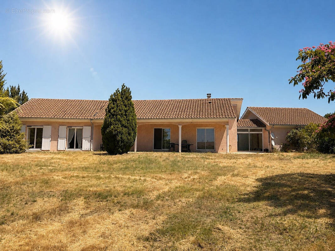Maison à PAJAY