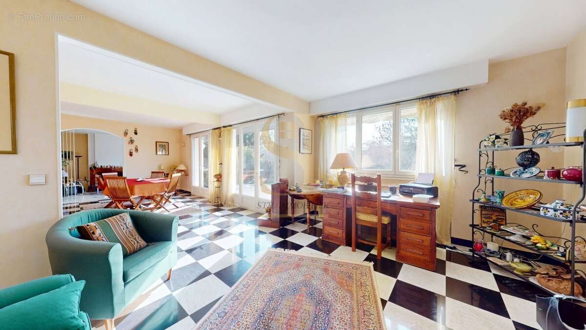 Maison à SOISY-SUR-SEINE