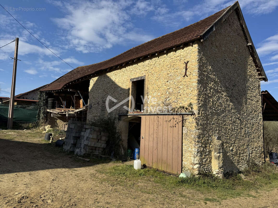 Maison à PIETS-PLASENCE-MOUSTROU
