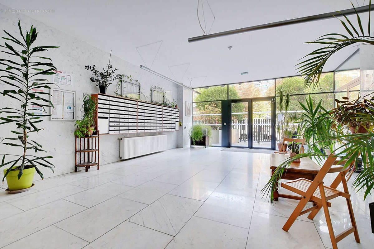 Appartement à PARIS-19E