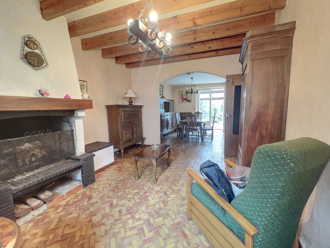 Maison à LANDIRAS