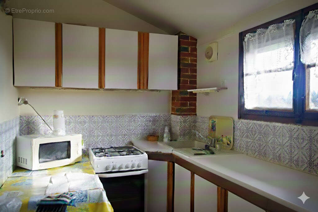 Maison à SAINTE-GENEVIEVE-DES-BOIS