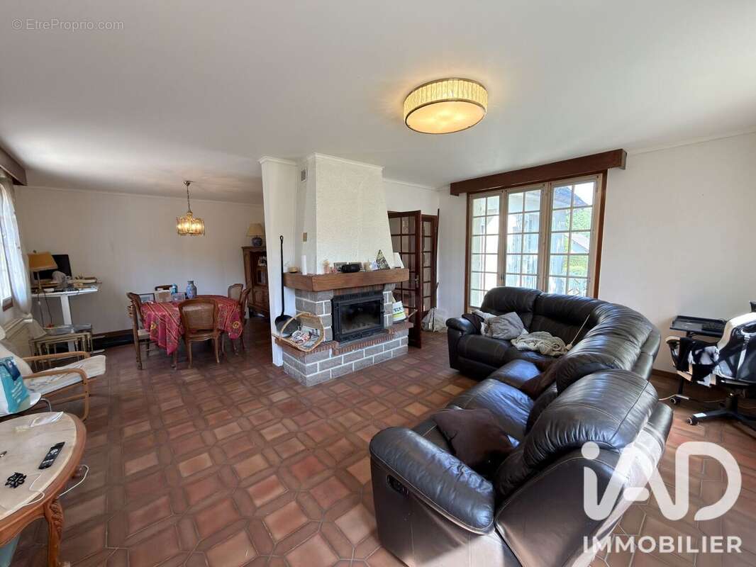 Maison 150 m² à Saint-Sulpice-Le-Gueretois  - photo 4