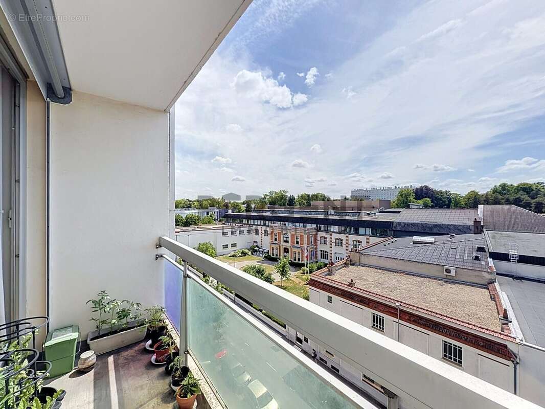Appartement 44 m² à Reims  - photo 2
