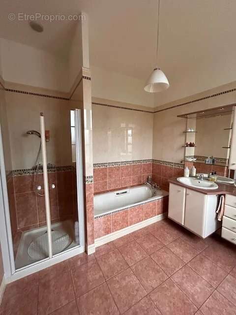 Maison à GRANDVILLIERS