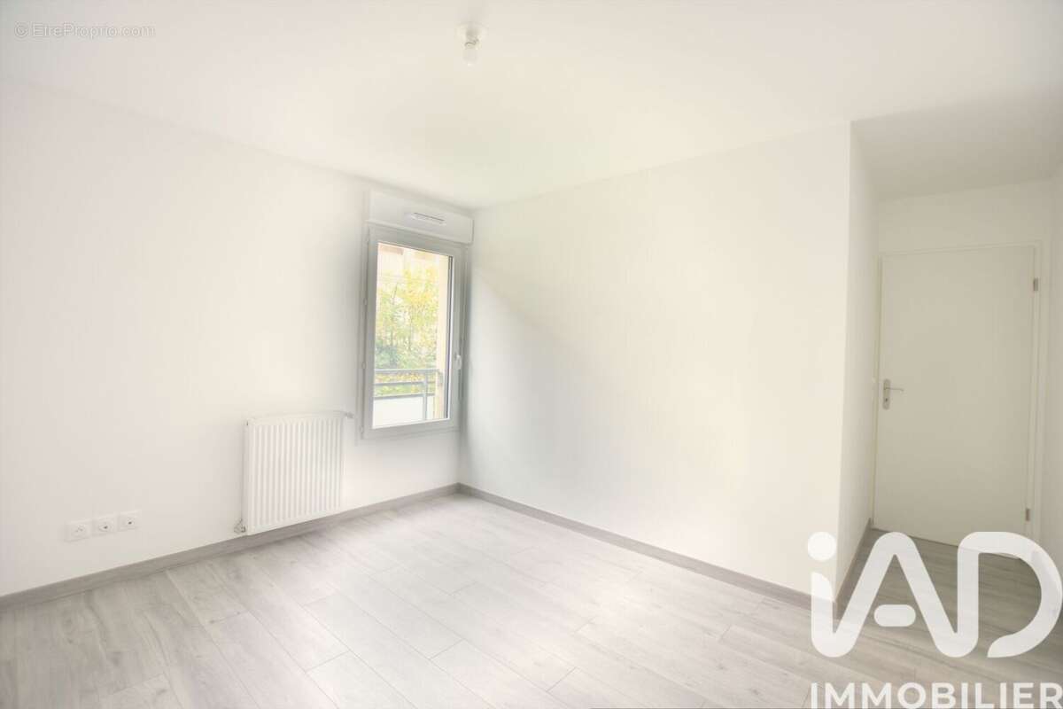 Photo 5 - Appartement à MENNECY