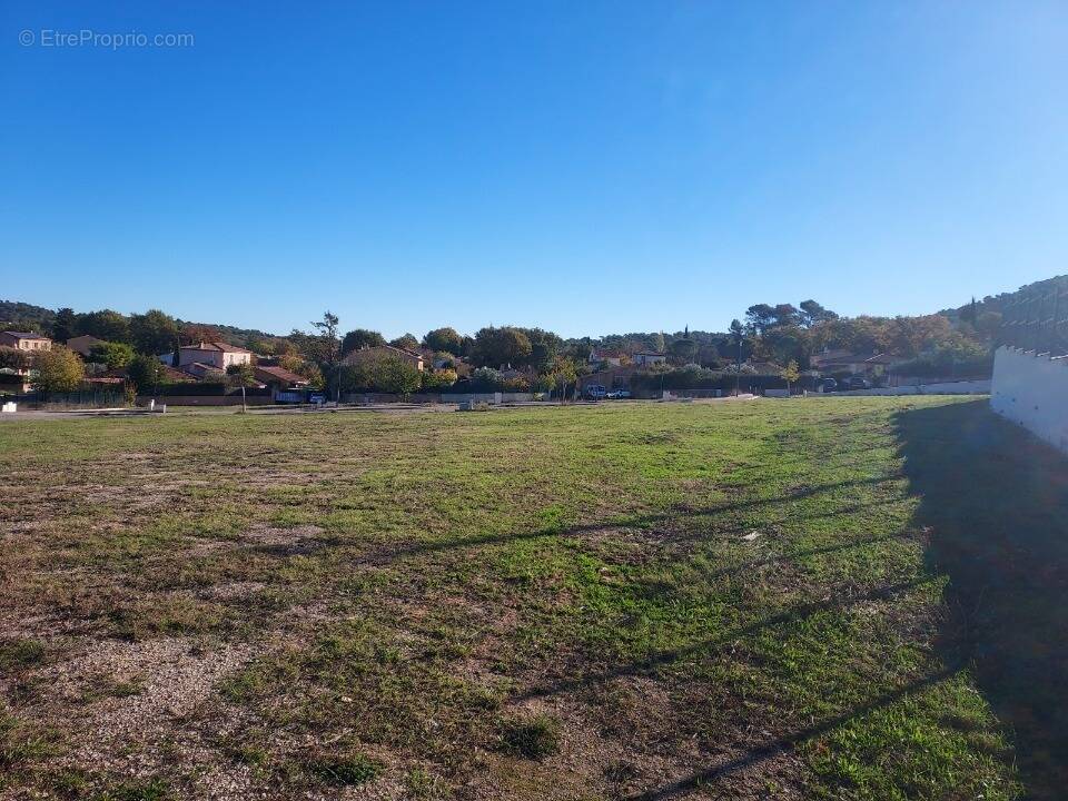 Terrain à BRIGNOLES