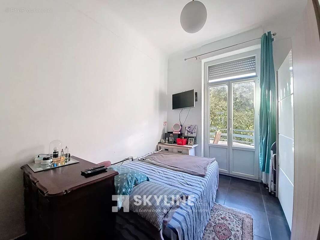 Appartement à MARSEILLE-6E