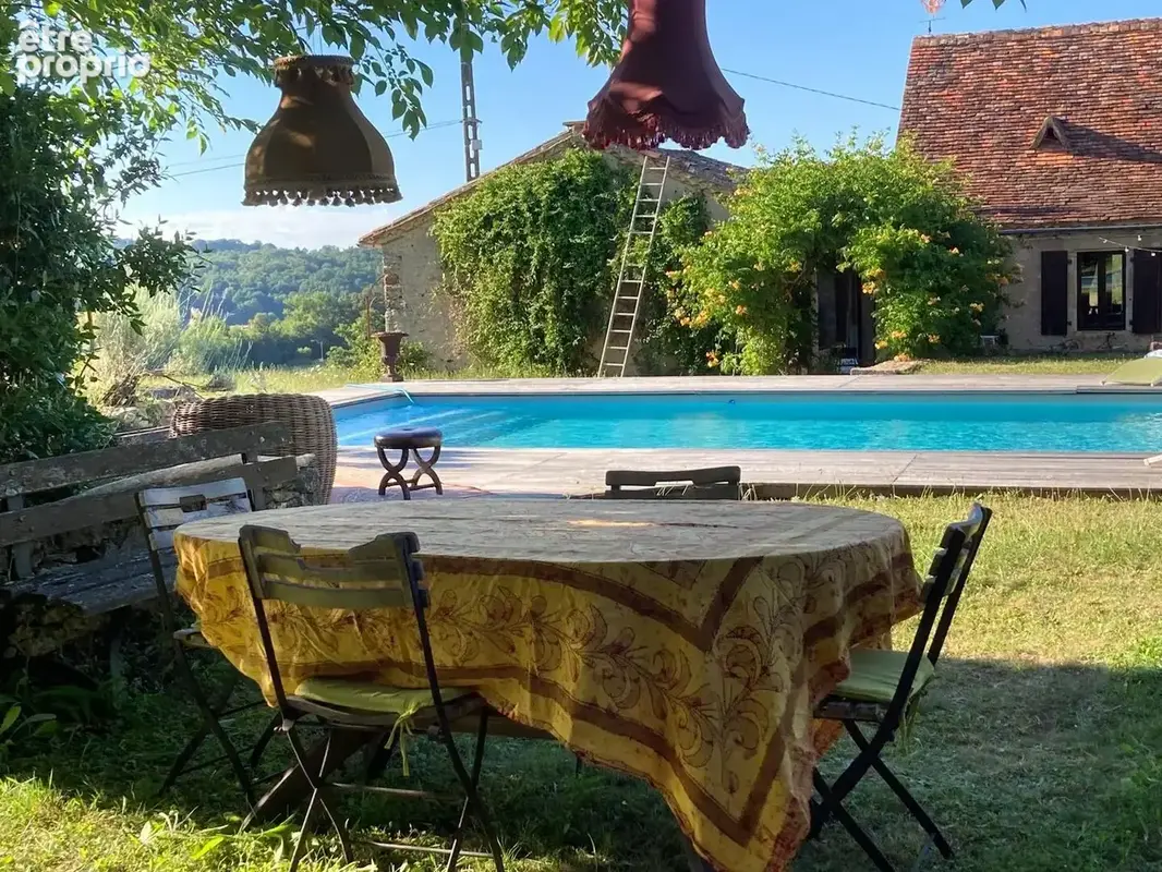 Propriété de charme en Périgord Noir: une douceur de vivre absolue, sans aucun travaux à prévoir - photo 5