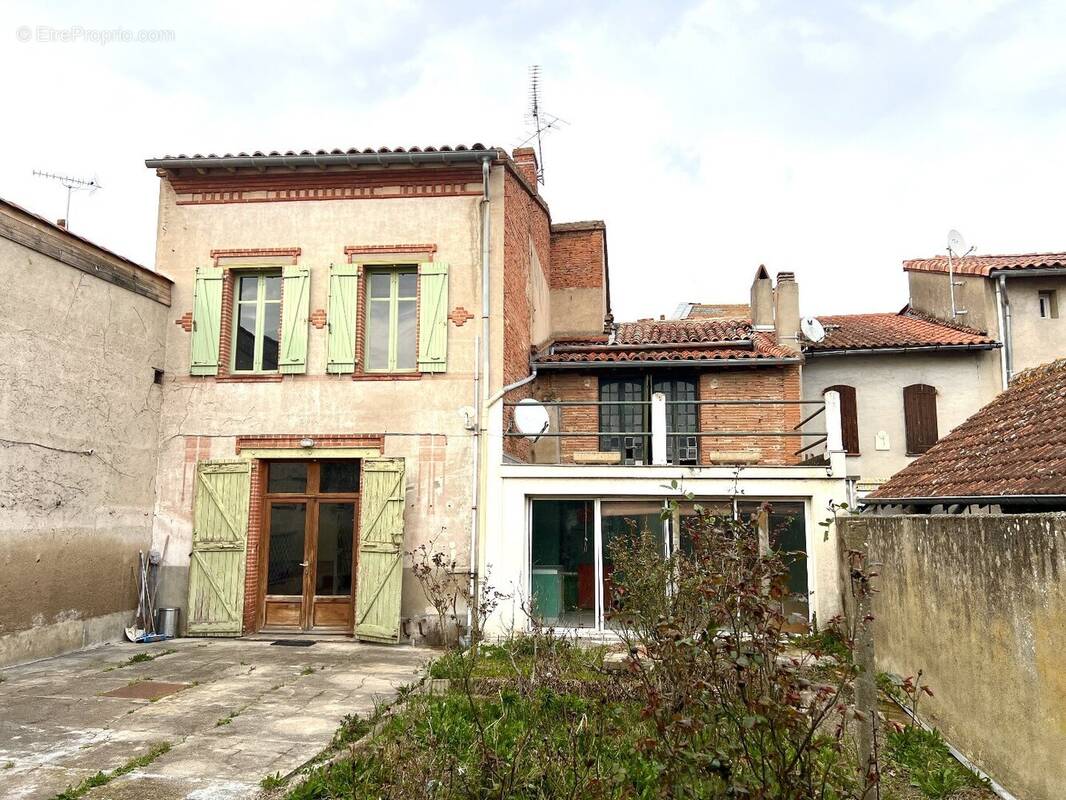 Maison à BAZIEGE
