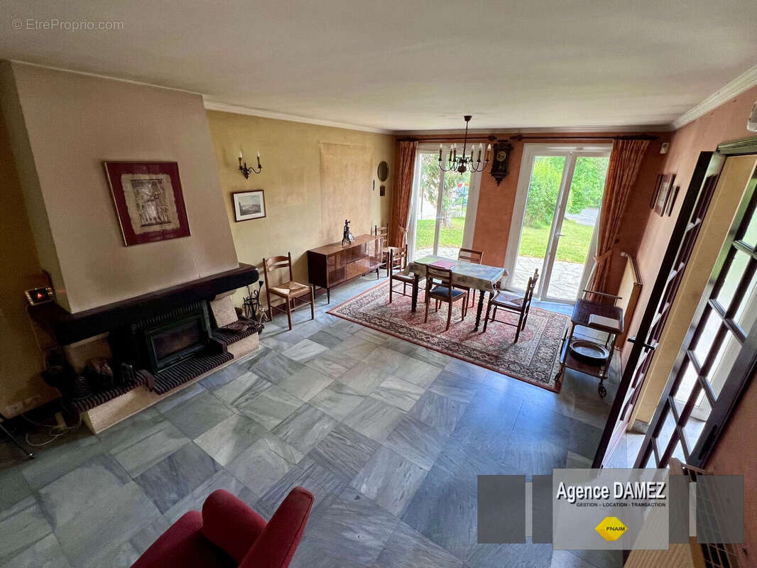 DOURDAN 3 km - SAINTE-MESME - Maison traditionnelle 8 pièces - 161 m² habitables - Terrain clos de 872 m² - photo 2