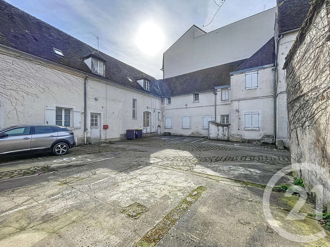 Autre à SENS