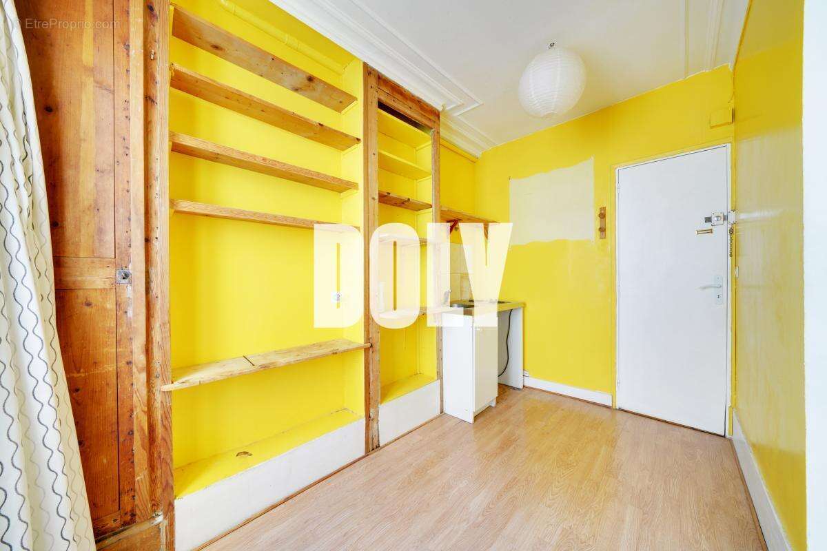 Appartement à PARIS-14E