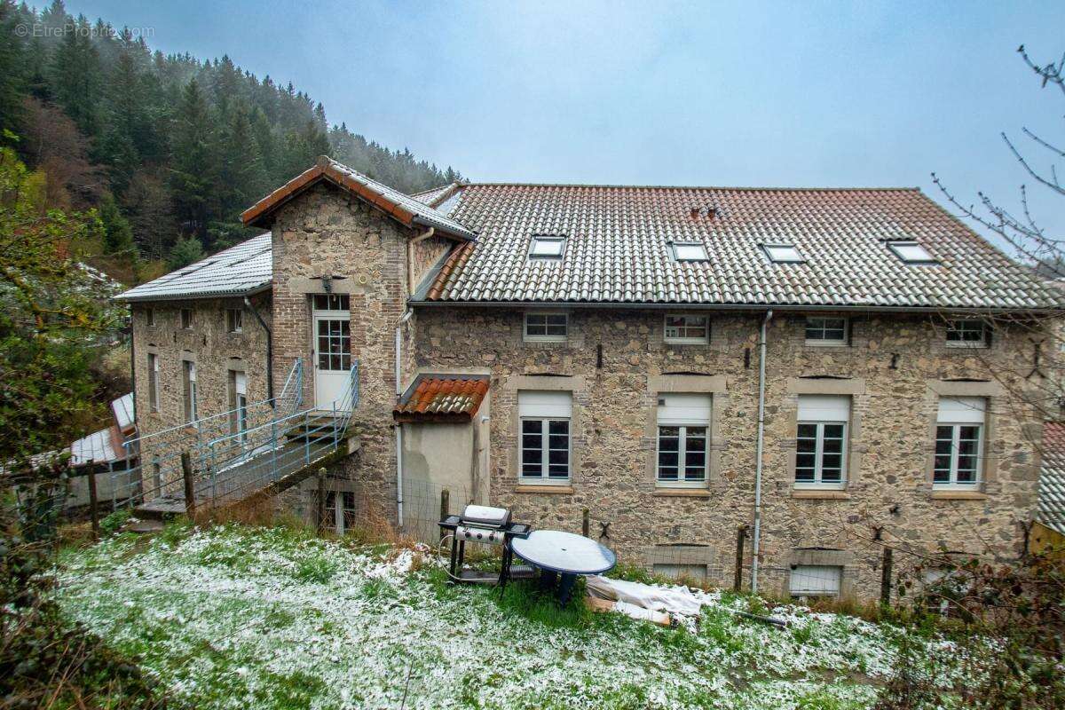 Appartement à LA SEAUVE-SUR-SEMENE