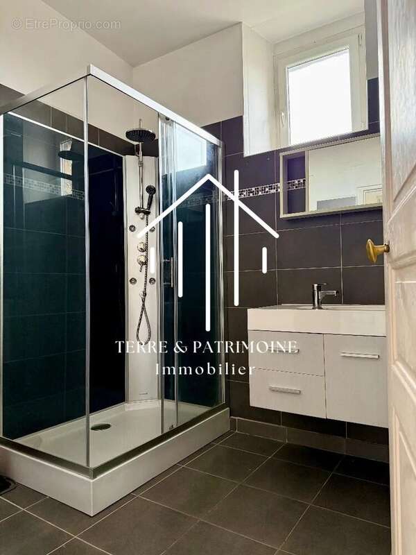 Appartement à RUOMS