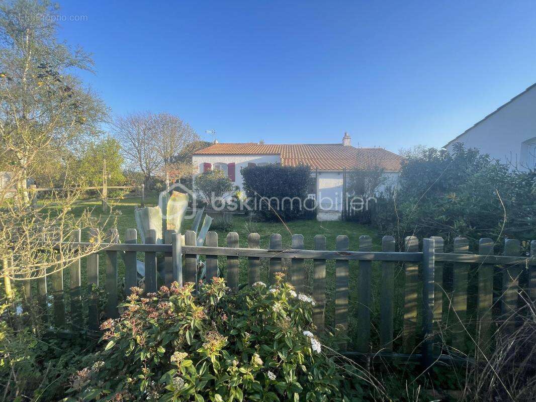 À VENDRE – Maison 7 pièces  183 m2 LE FENOUILLER  avec possibilité activité gîte, proche de Saint-Gilles-Croix-de-Vie - photo 10