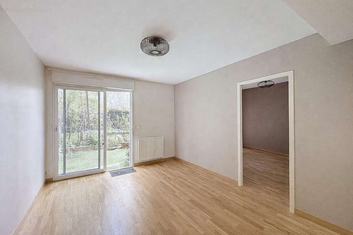 Appartement à MAISONS-ALFORT