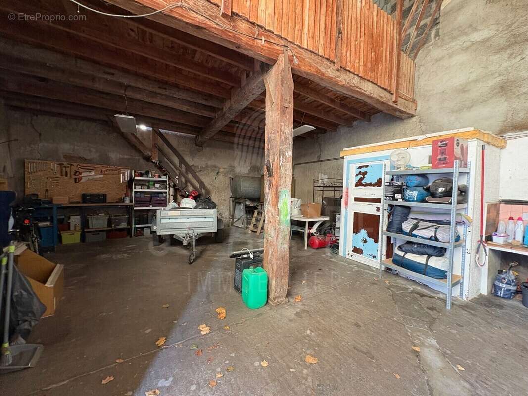 Maison à BEAUREPAIRE