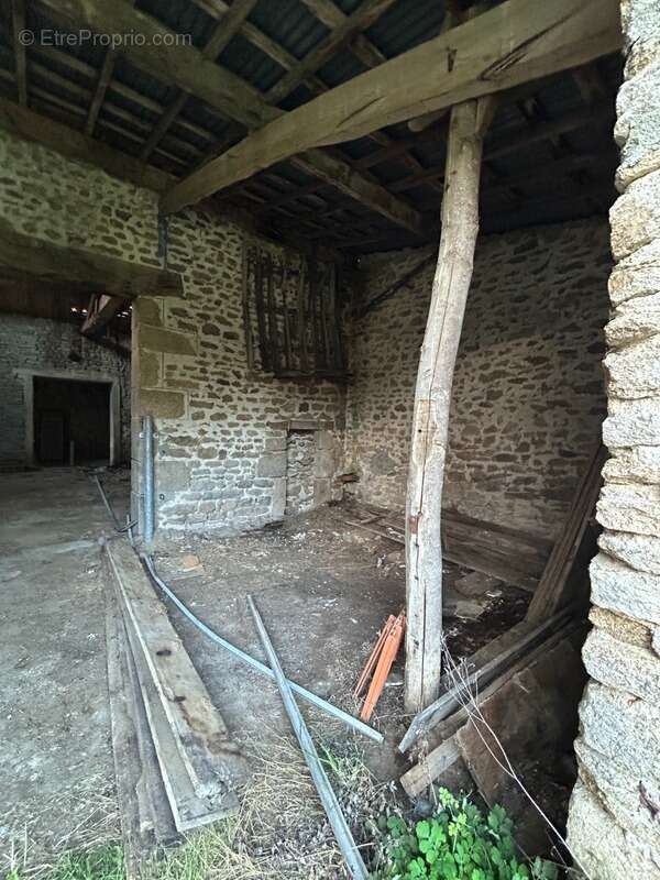 Maison à BESSINES-SUR-GARTEMPE