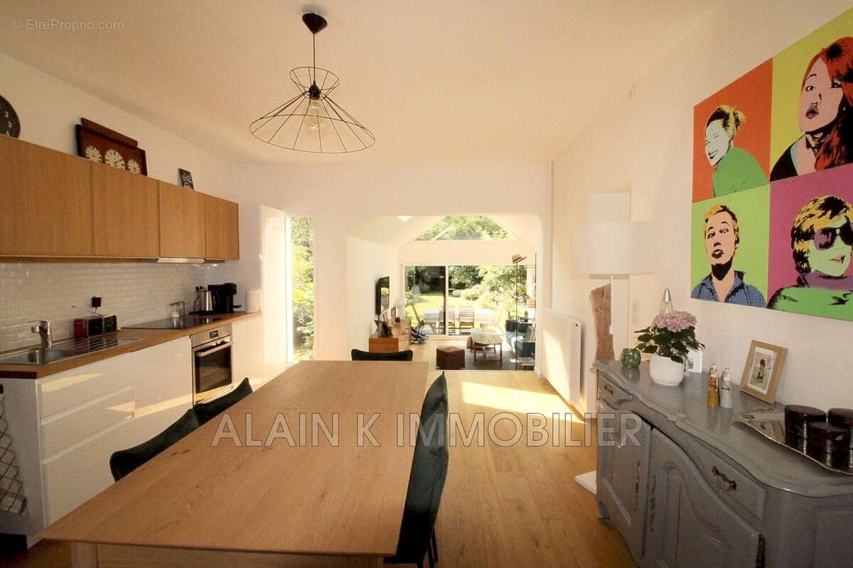 Maison à VELIZY-VILLACOUBLAY