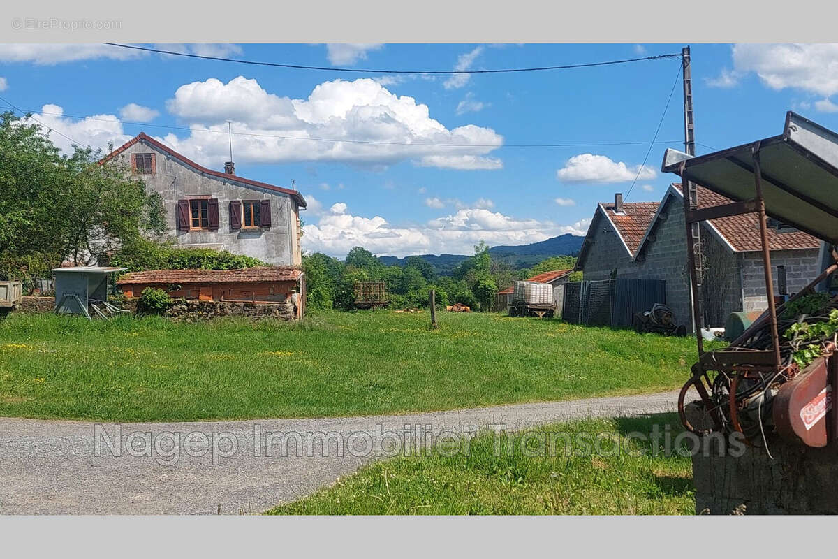 Maison à ARRONNES