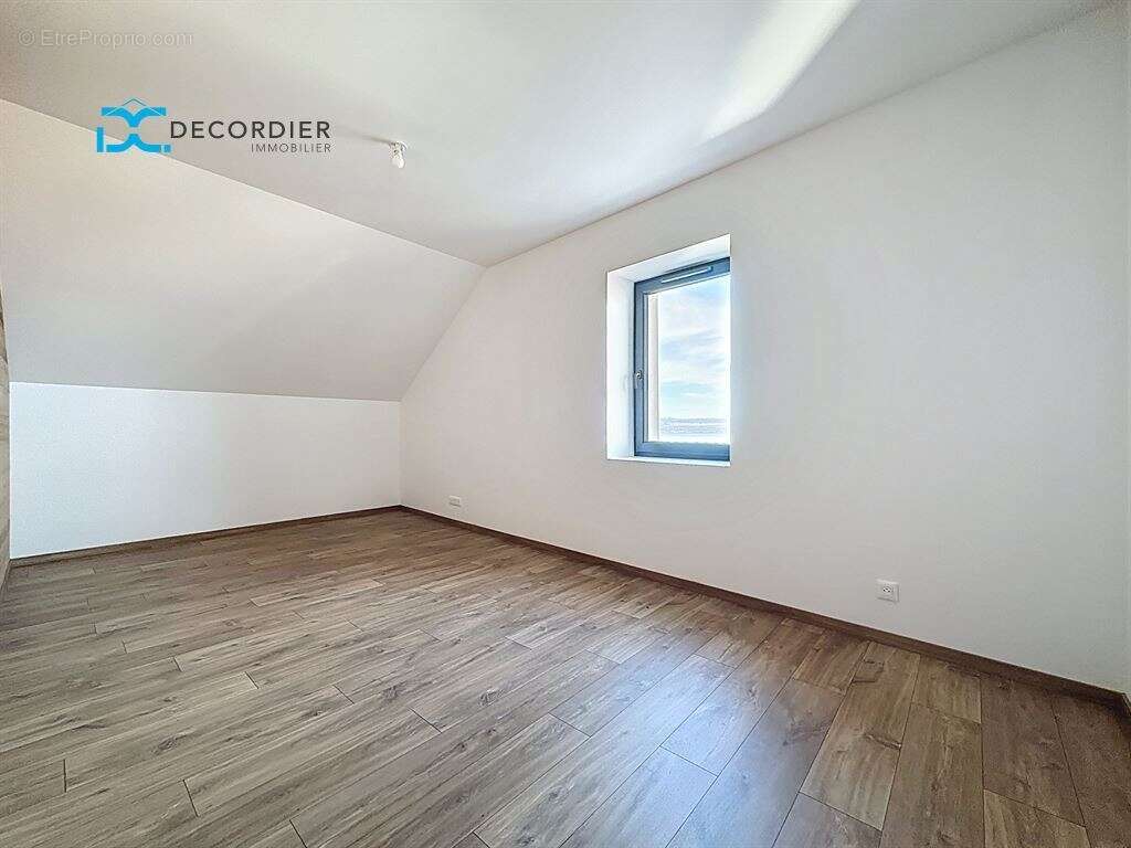 Maison à NEUVECELLE