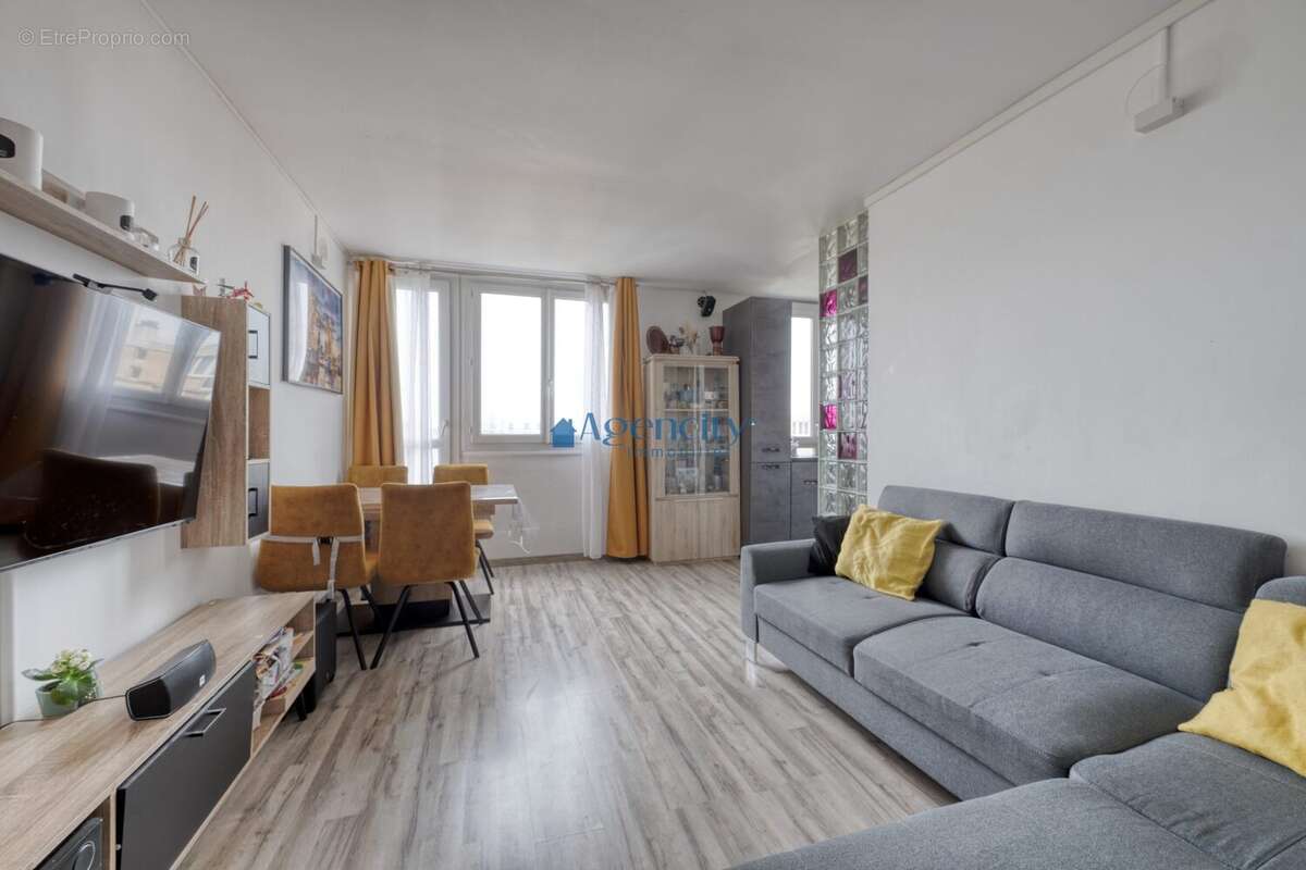 Appartement 64 m² à Noisy-Le-Grand  - photo 4