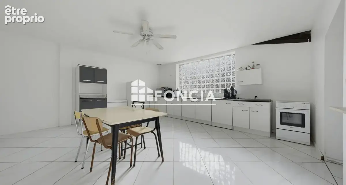Maison plain pied avec beau jardin - photo 7