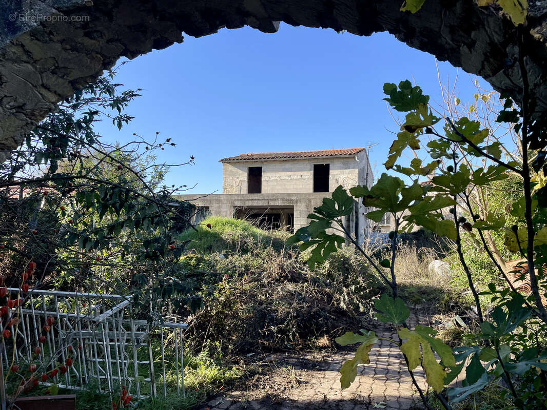 Maison à SAINT-SAVINIEN