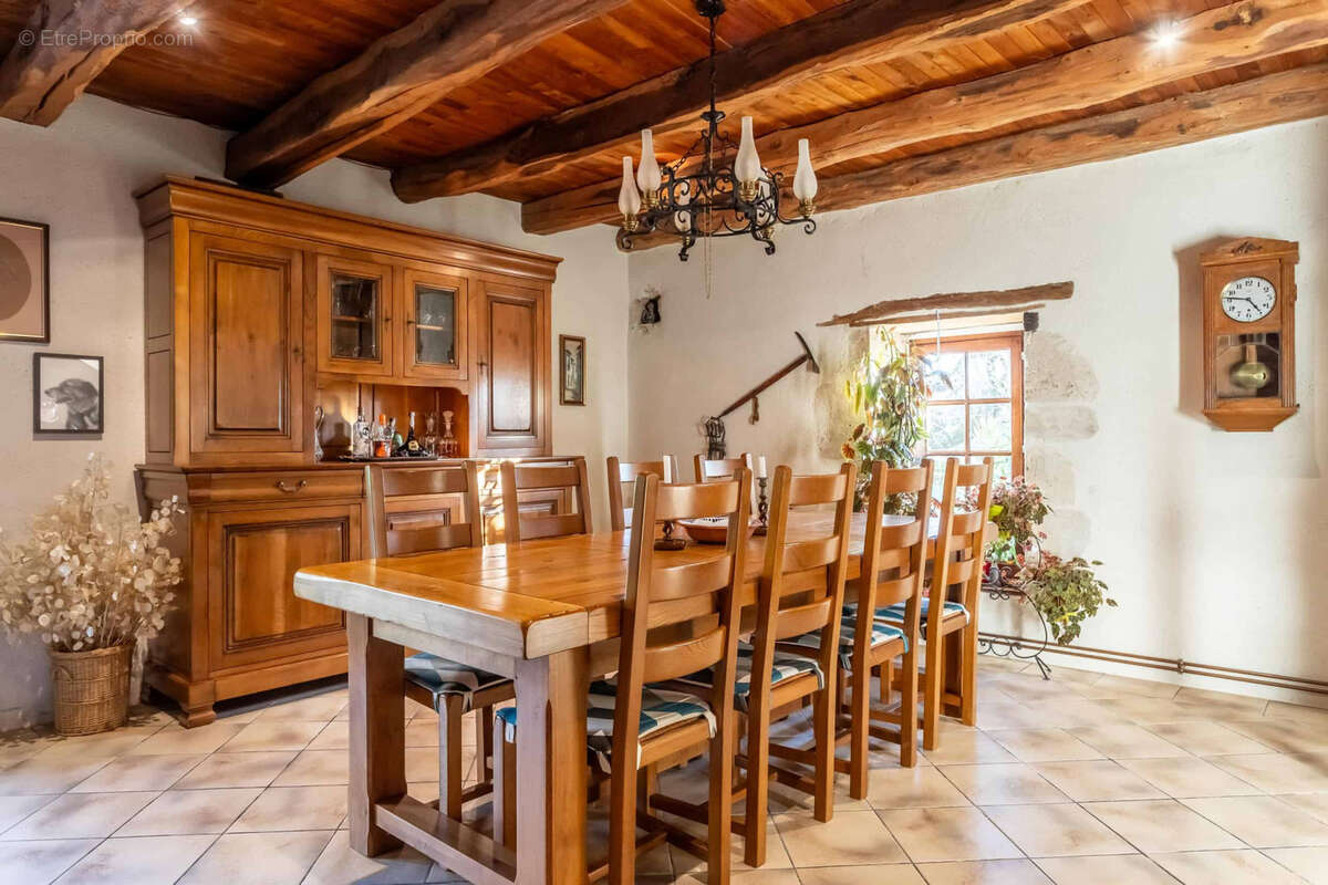 Maison à BOURG-DE-VISA