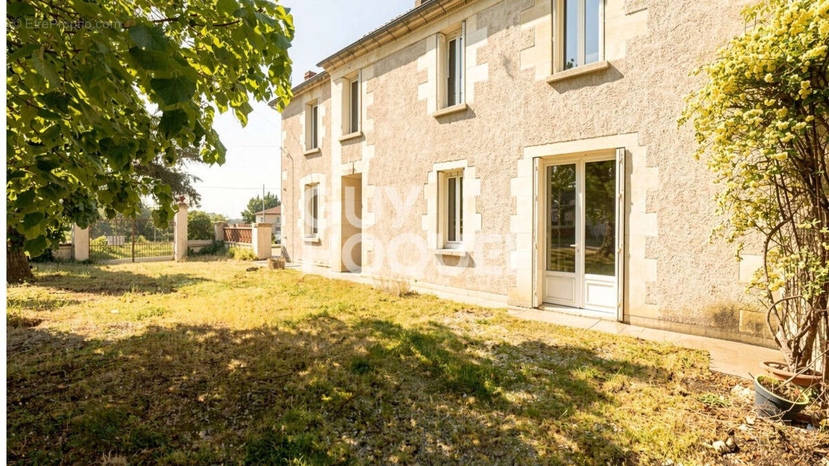 Maison à CADILLAC