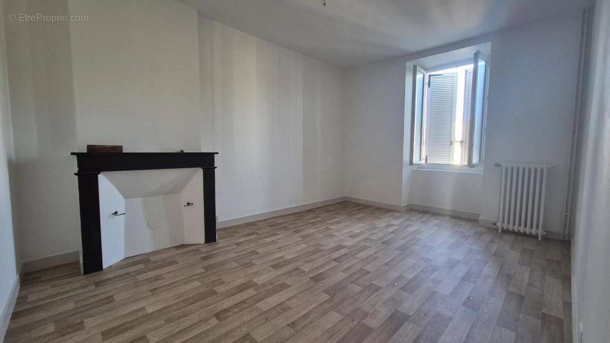 Appartement à BELLAC