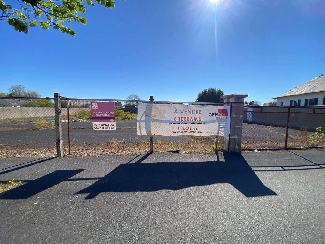 Terrain à LOUERRE