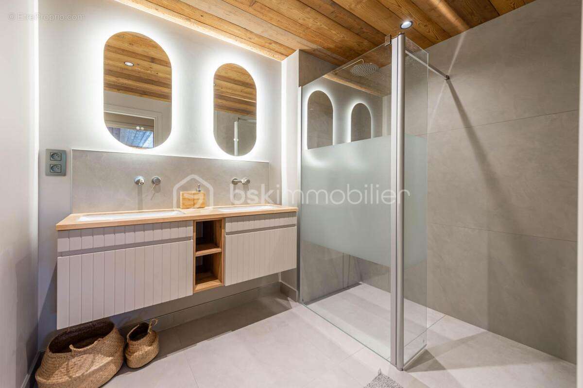 Maison à LA CLUSAZ