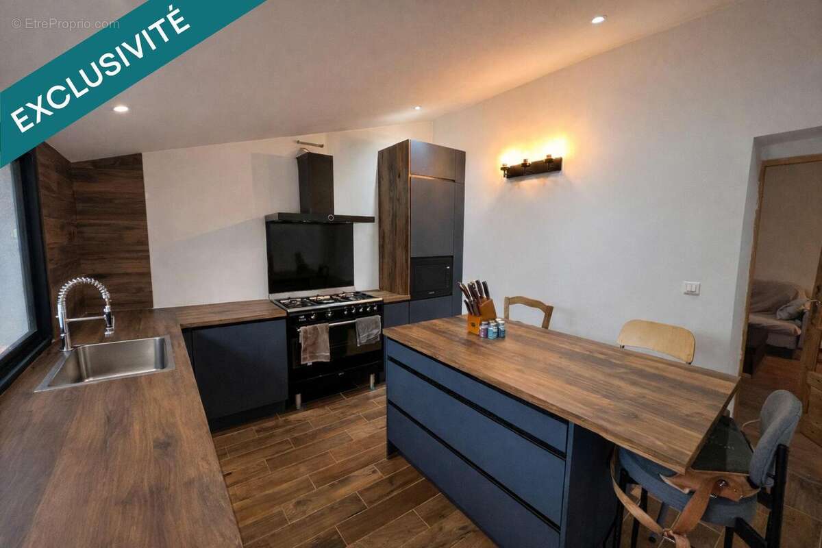 Maison 157 m² à Simiane-La-Rotonde  - photo 3