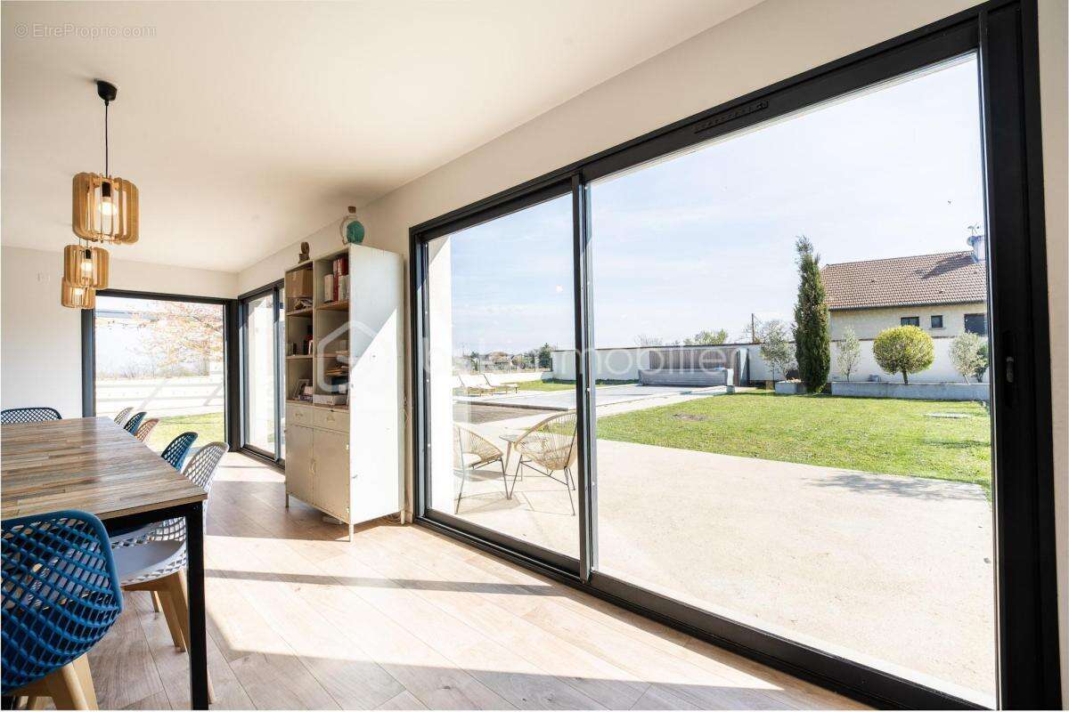 Maison à BOURGOIN-JALLIEU