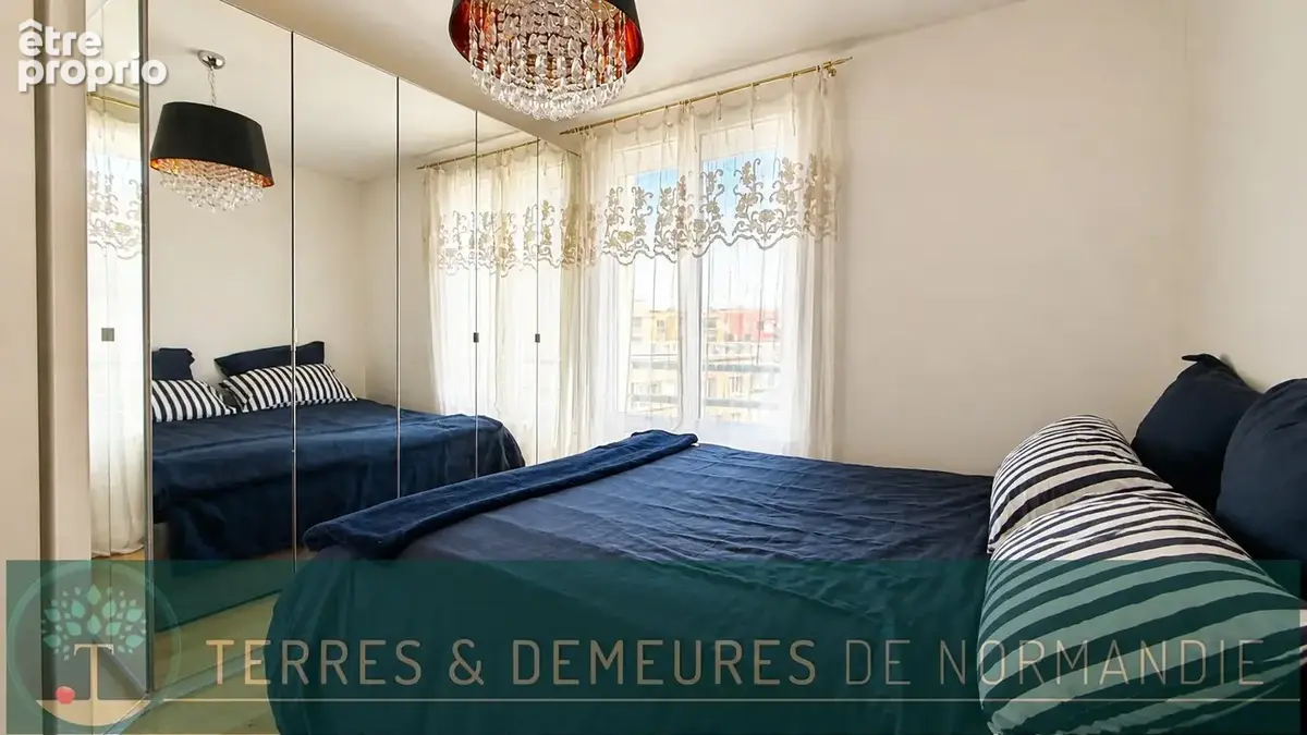 A vendre Dieppe Vue Mer  Appartement 57 m² Vue Mer, Entièrement Rénové avec Cave - photo 9