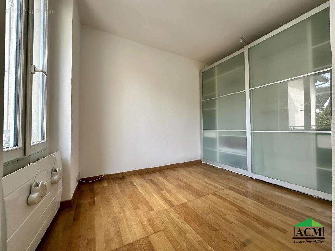 Appartement à MERY-SUR-OISE