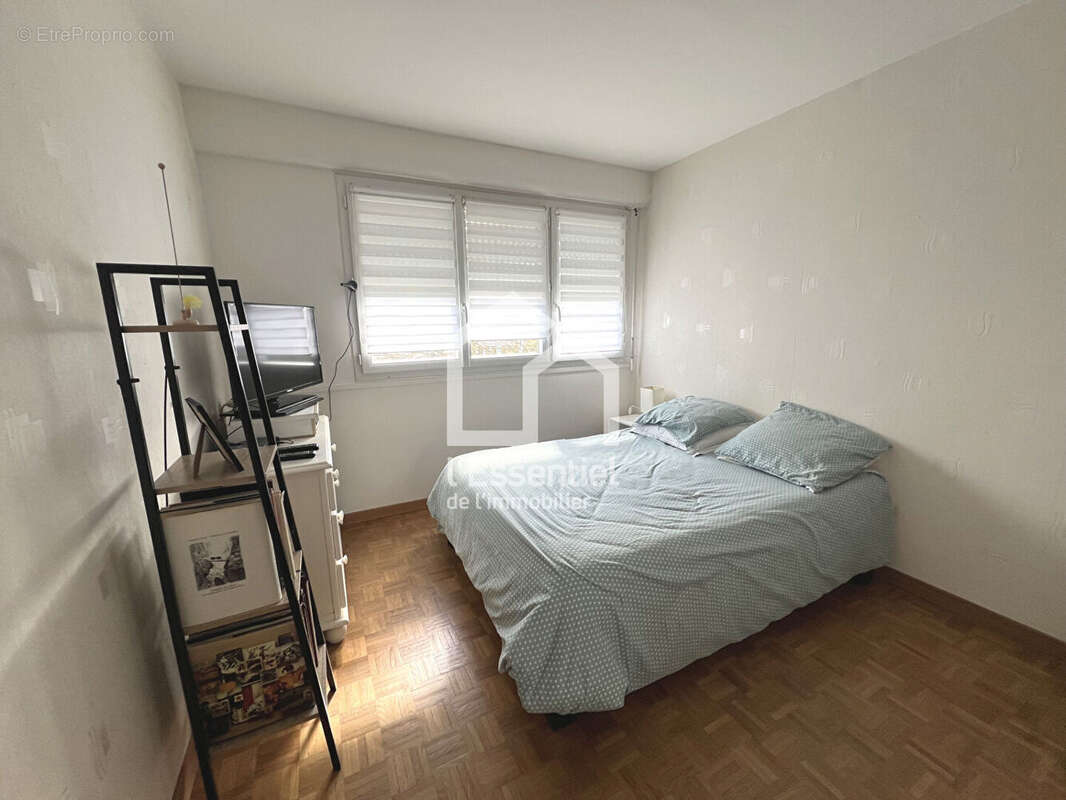 Appartement à VERNEUIL-SUR-SEINE