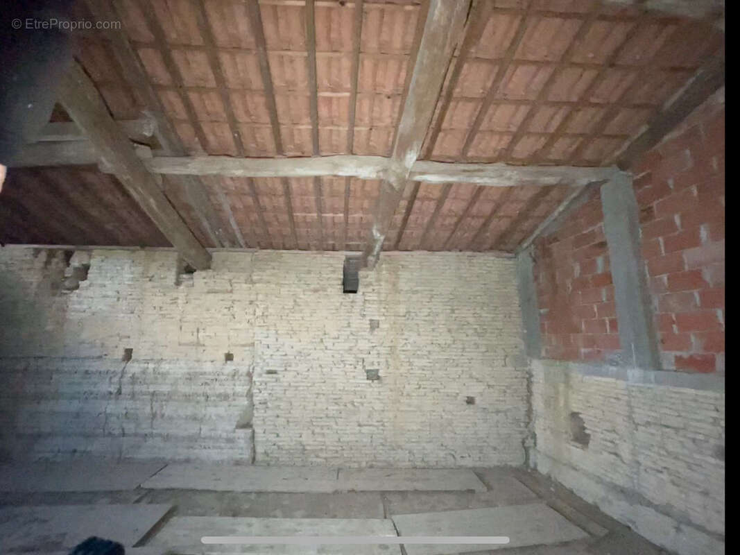 Maison à DIEUPENTALE