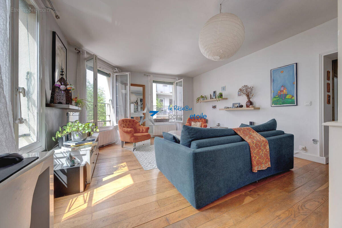 Appartement à PARIS-19E