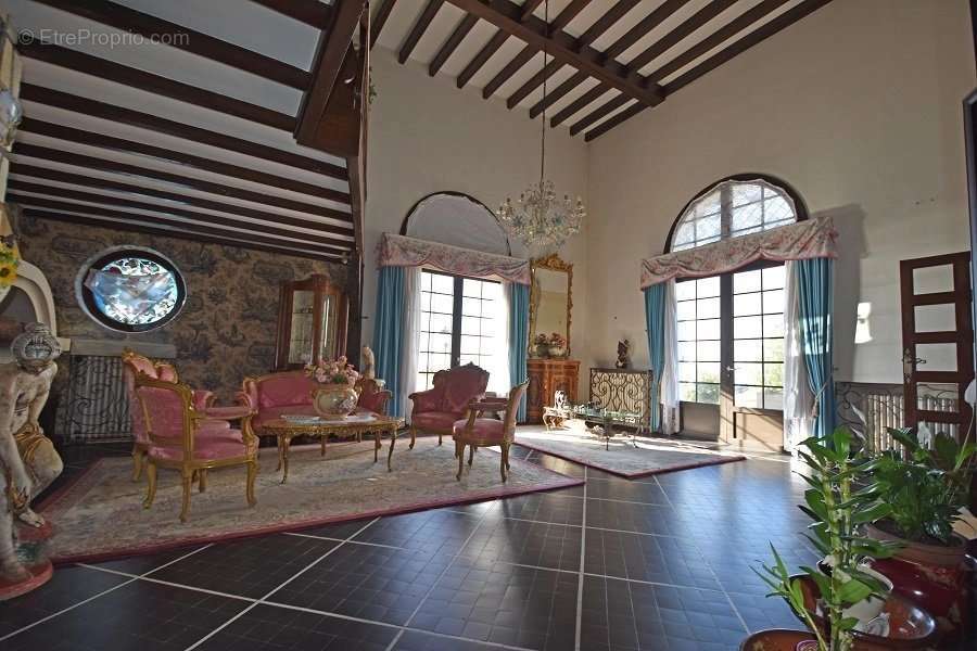 Maison à SAINT-GEORGES-DE-DIDONNE