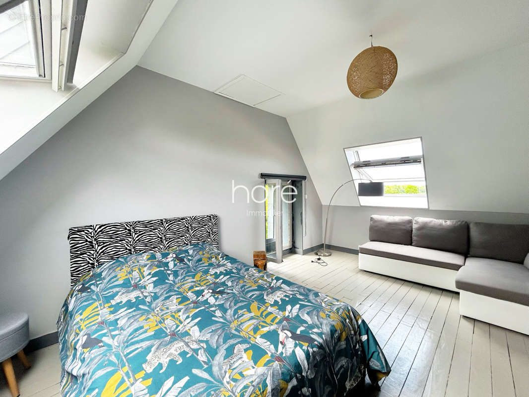 Maison à BELLENGREVILLE