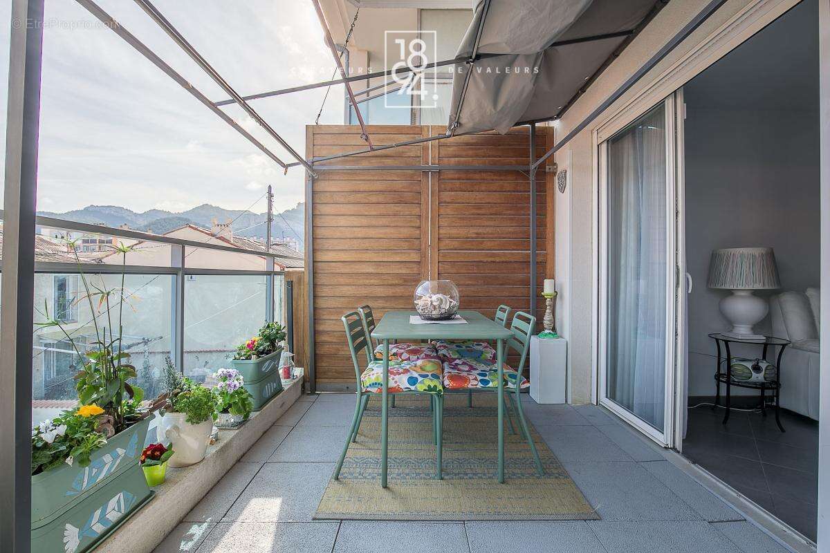 Appartement à MARSEILLE-8E