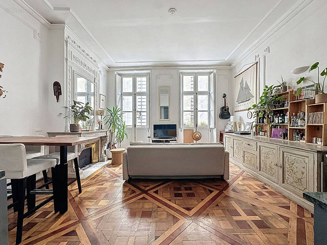 Appartement à BORDEAUX