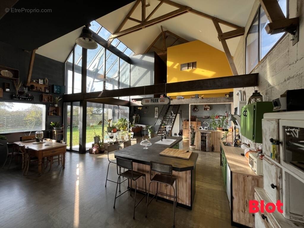 Maison à LA DOMINELAIS