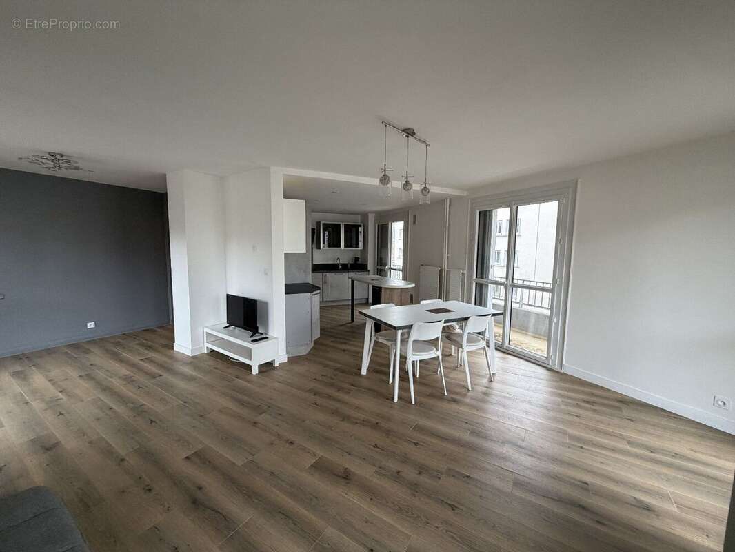 Aurillac T5 Ascenseur, balcon, parking couvert - photo 2