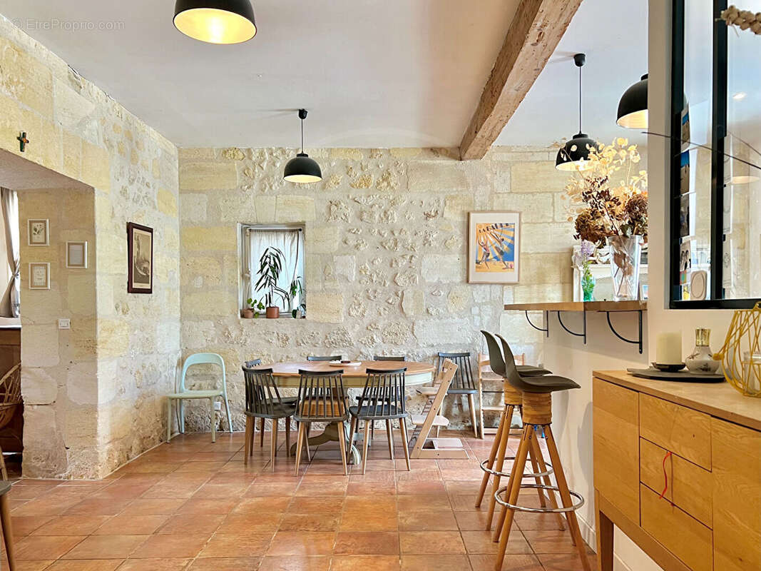 Maison à VAYRES