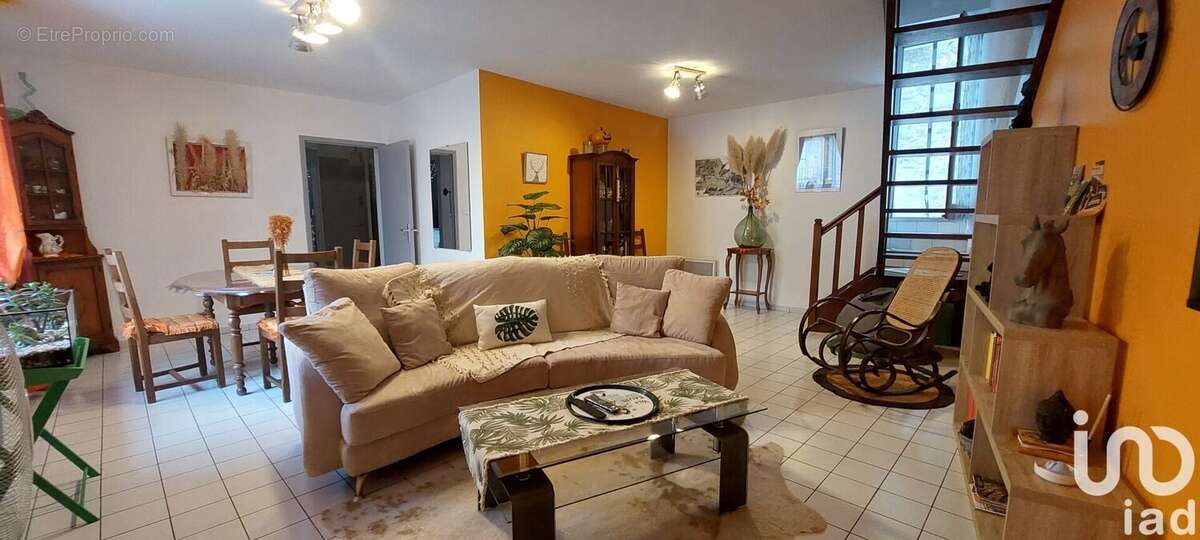 Photo 3 - Maison à LABEGUDE