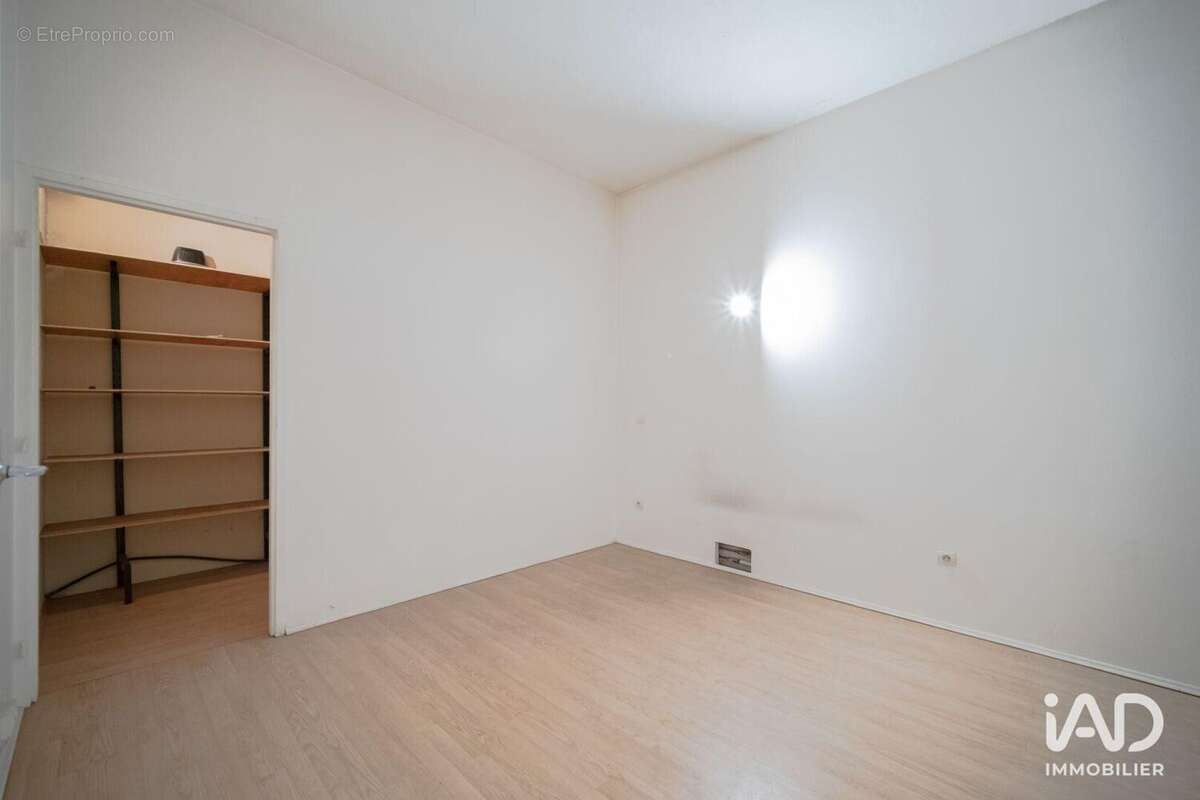 Photo 4 - Commerce à HOMECOURT